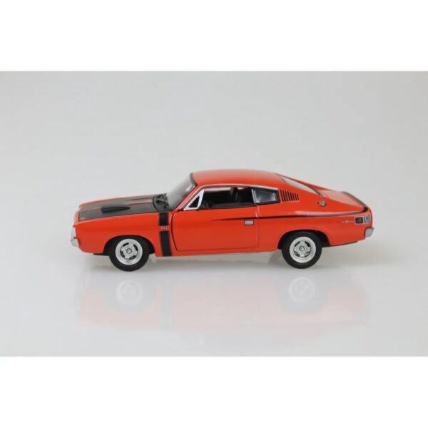 HEMI 6 PACK VALIANT Charger 'BIG TANK' E38 R/T Diecast Model  1:32